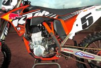 ktm57344_Dungeys450_US_SX_2012_prepping_0060_6048.jpg